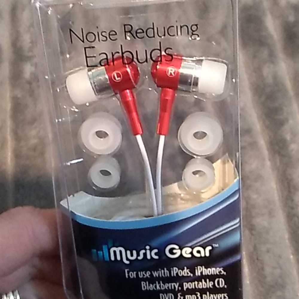 New Music gear earbuds - Picture 3 of 5